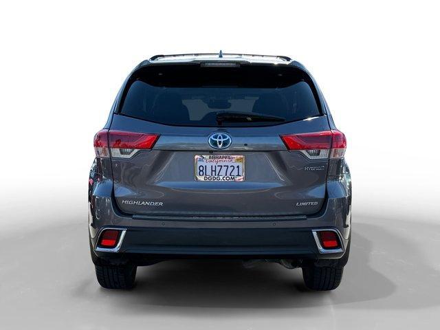 used 2019 Toyota Highlander Hybrid car, priced at $24,998