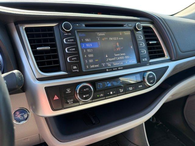 used 2019 Toyota Highlander Hybrid car, priced at $24,998