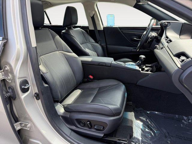 used 2020 Lexus ES 300h car, priced at $31,500