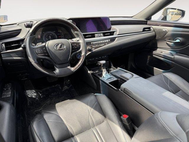 used 2020 Lexus ES 300h car, priced at $31,500