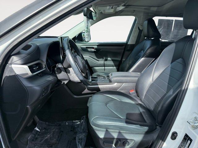 used 2021 Toyota Highlander Hybrid car, priced at $37,998