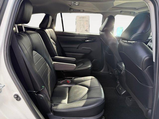 used 2021 Toyota Highlander Hybrid car, priced at $37,998