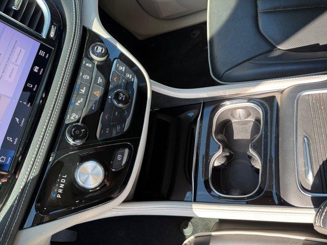 used 2022 Chrysler Pacifica car, priced at $24,998
