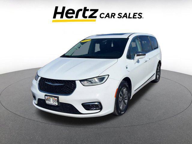 used 2022 Chrysler Pacifica Hybrid car, priced at $27,809