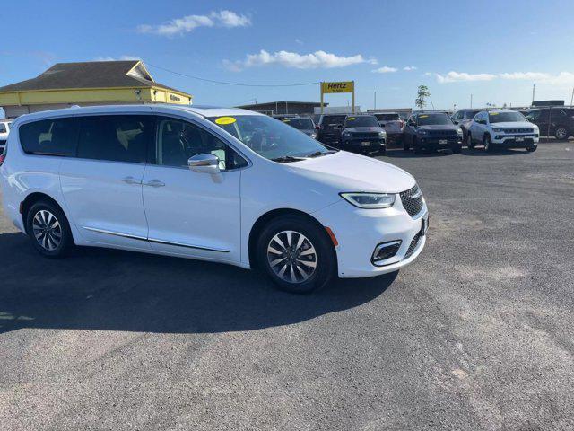 used 2022 Chrysler Pacifica Hybrid car, priced at $27,809