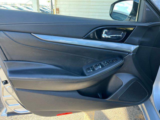 used 2023 Nissan Maxima car, priced at $24,080