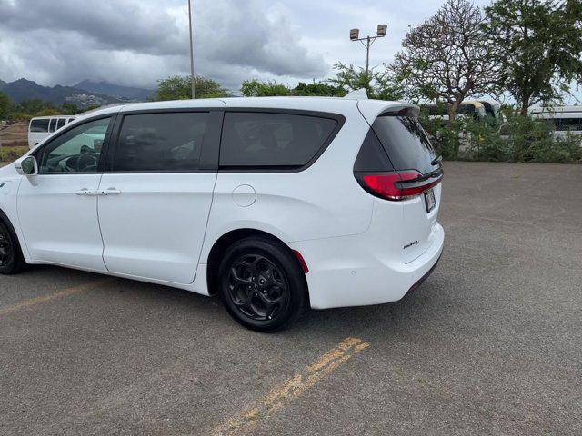 used 2022 Chrysler Pacifica Hybrid car, priced at $31,840