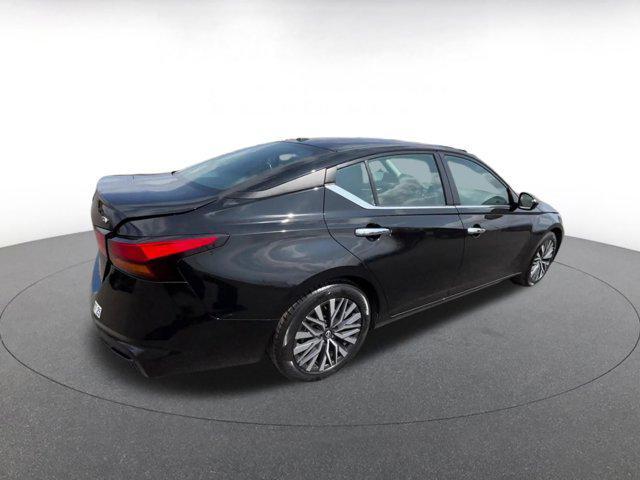used 2023 Nissan Altima car, priced at $19,237