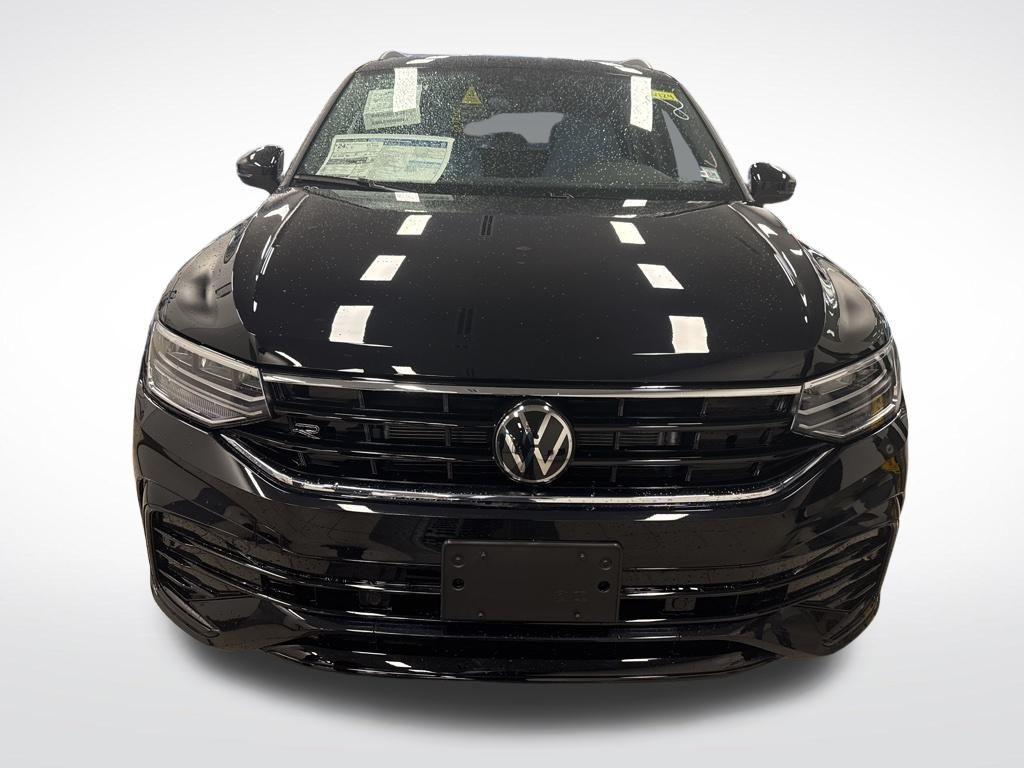 new 2024 Volkswagen Tiguan car, priced at $36,109