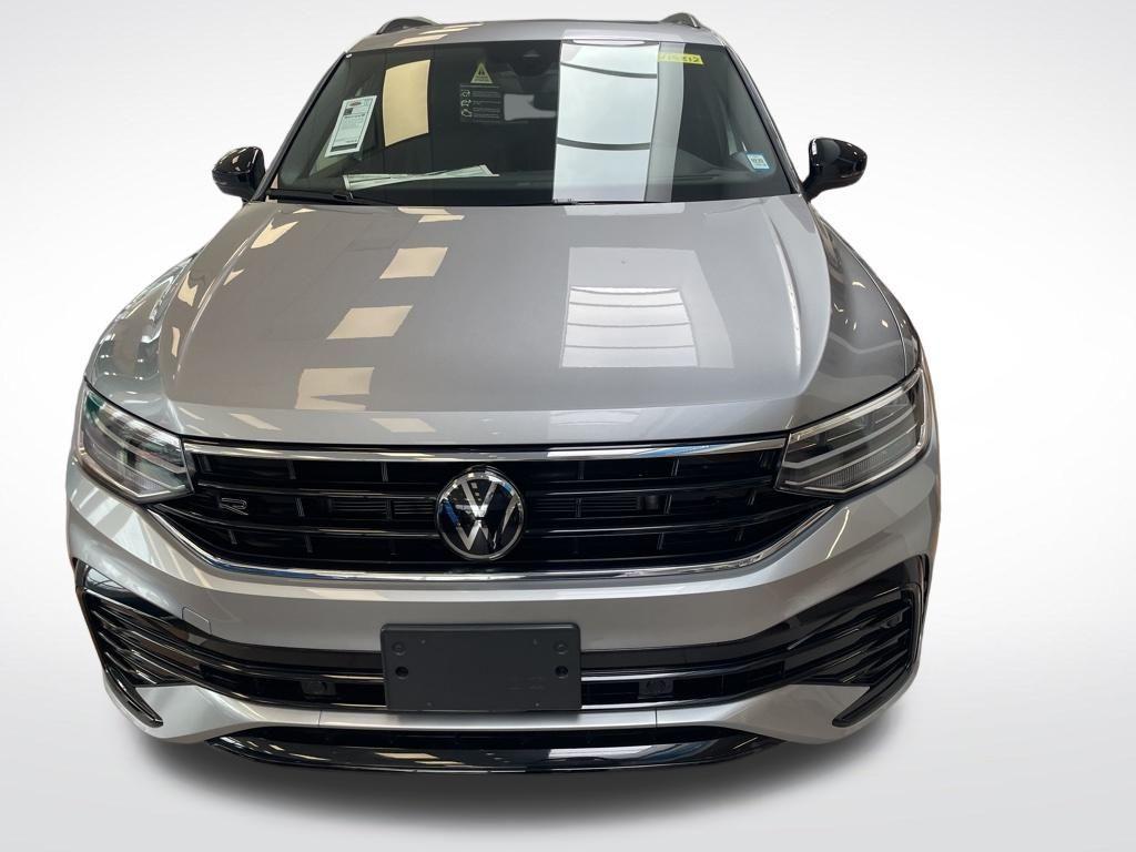 new 2024 Volkswagen Tiguan car, priced at $36,498