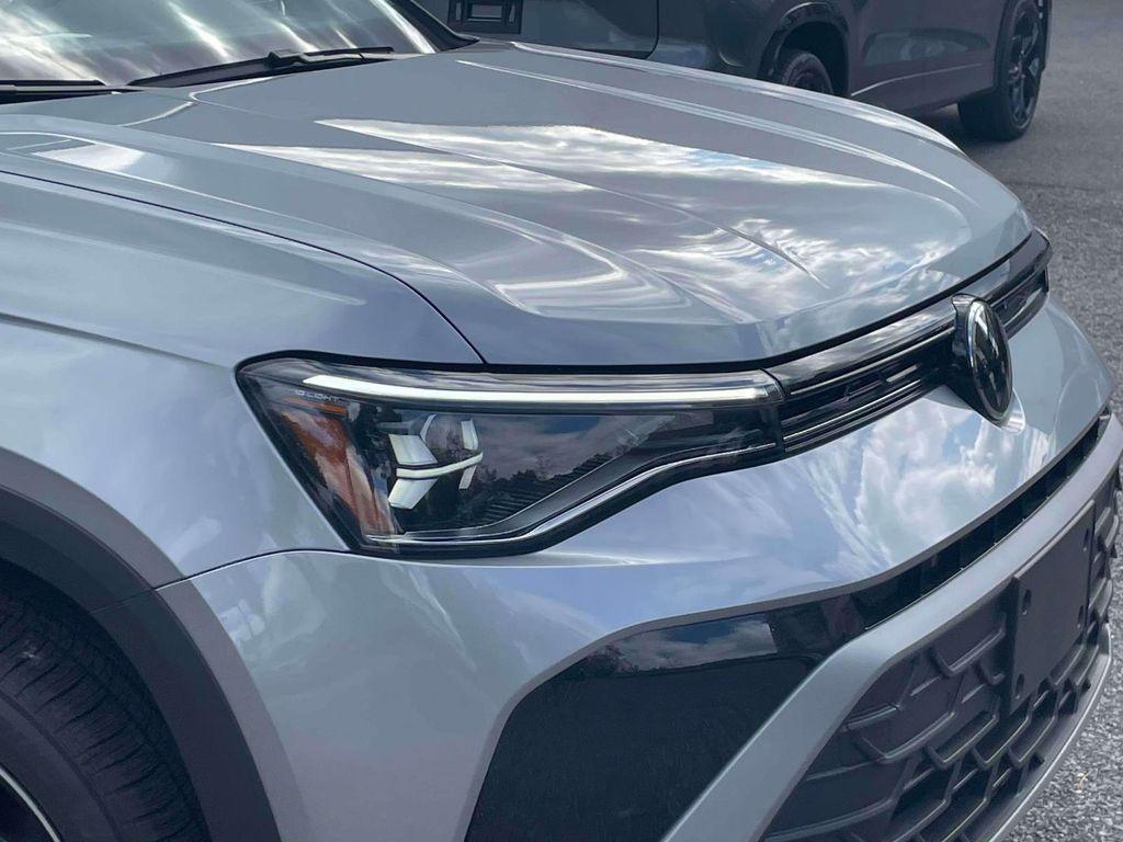 new 2025 Volkswagen Taos car, priced at $29,371