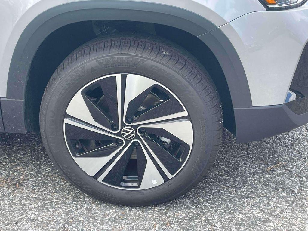 new 2025 Volkswagen Taos car, priced at $29,371