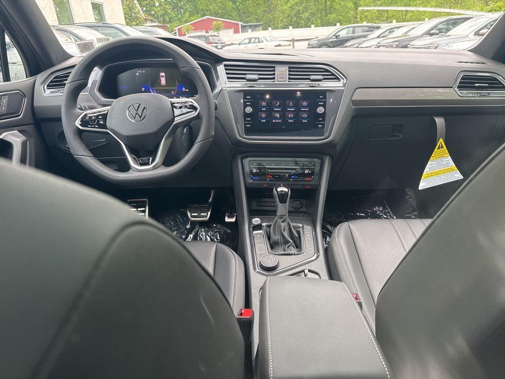 new 2024 Volkswagen Tiguan car, priced at $34,288