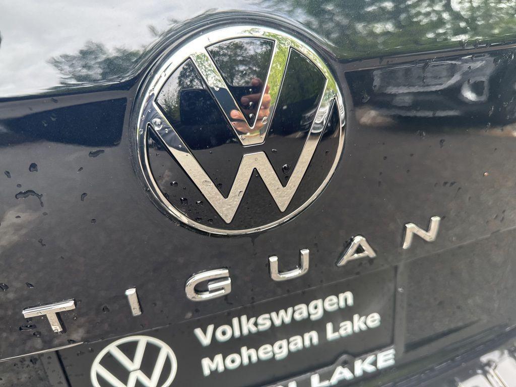 new 2024 Volkswagen Tiguan car, priced at $34,288