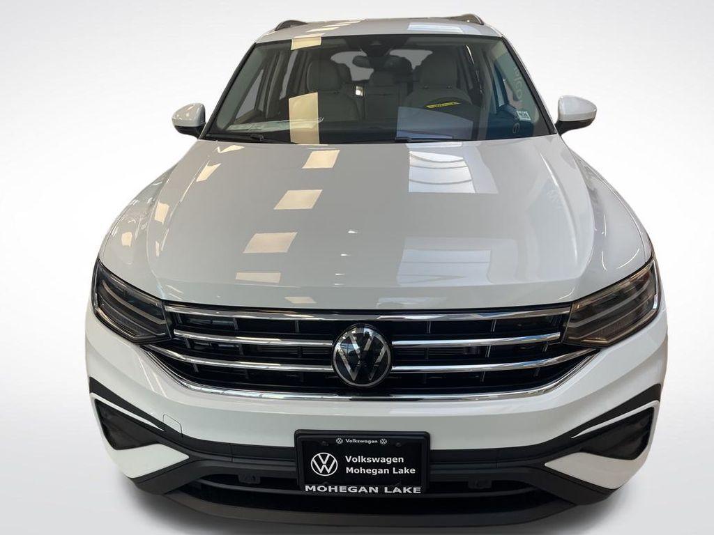 new 2024 Volkswagen Tiguan car, priced at $29,919