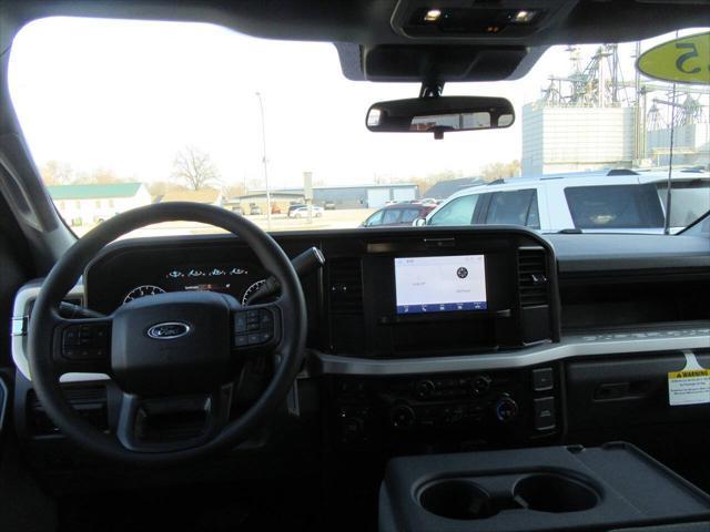new 2025 Ford F-350 car, priced at $61,054