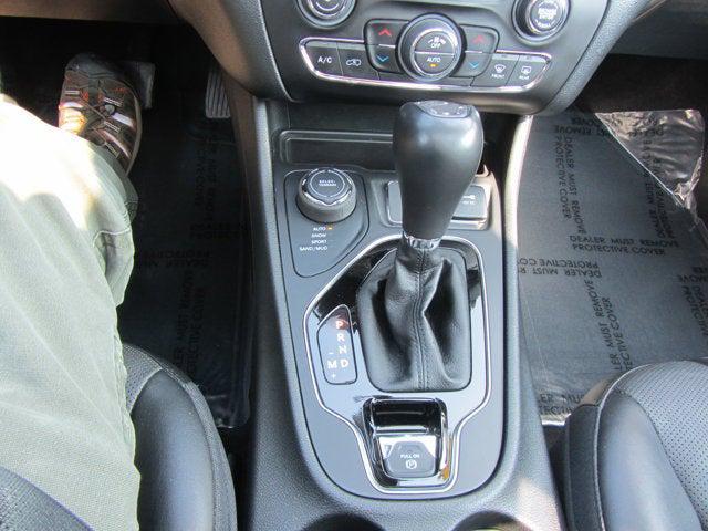 used 2022 Jeep Cherokee car, priced at $26,450