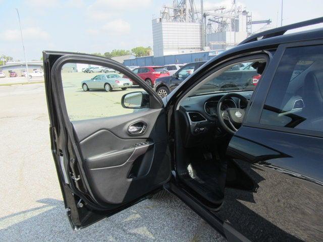 used 2022 Jeep Cherokee car, priced at $26,450