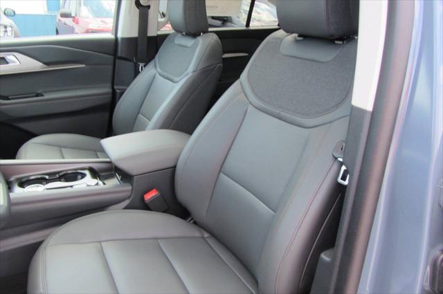 new 2025 Ford Explorer car, priced at $51,115