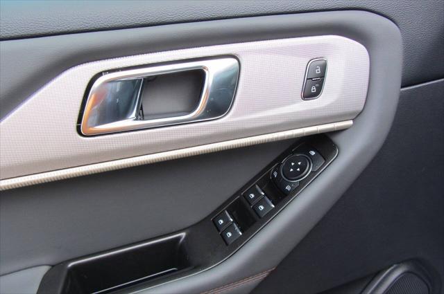 new 2025 Ford Explorer car, priced at $51,115