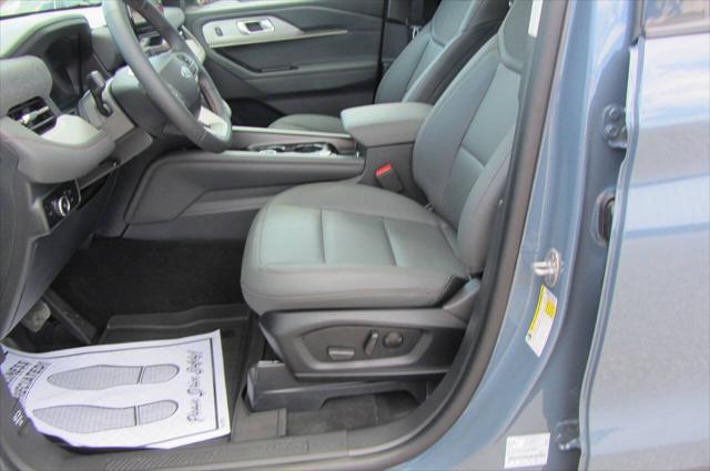 new 2025 Ford Explorer car, priced at $51,115