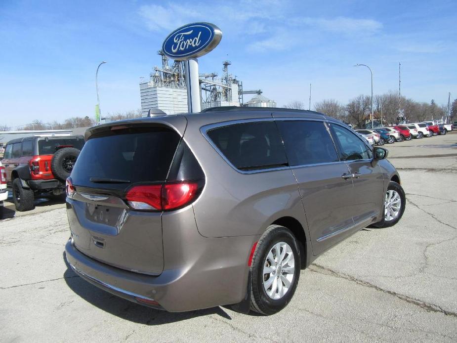 used 2017 Chrysler Pacifica car, priced at $13,950