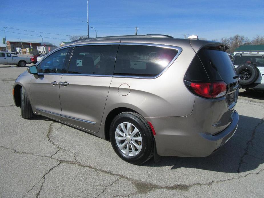 used 2017 Chrysler Pacifica car, priced at $13,950