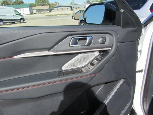 new 2025 Ford Explorer car, priced at $58,814