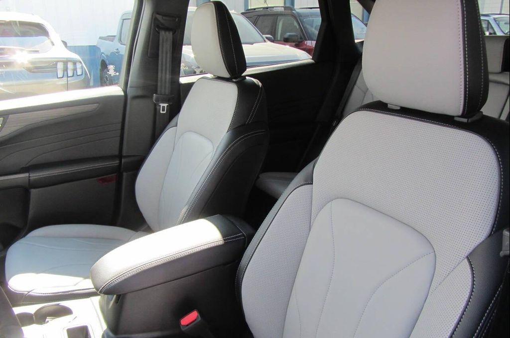 new 2025 Ford Escape PHEV car, priced at $44,180