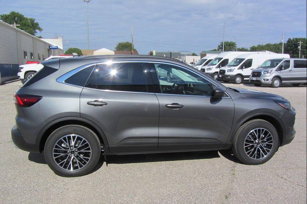 new 2025 Ford Escape PHEV car, priced at $44,180