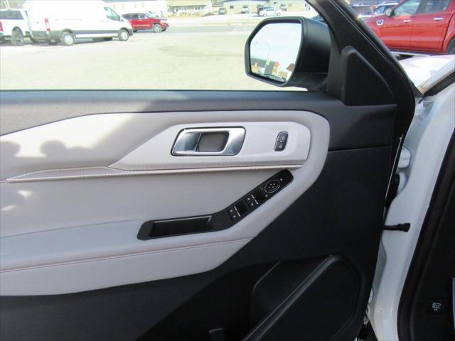 new 2025 Ford Explorer car, priced at $45,674