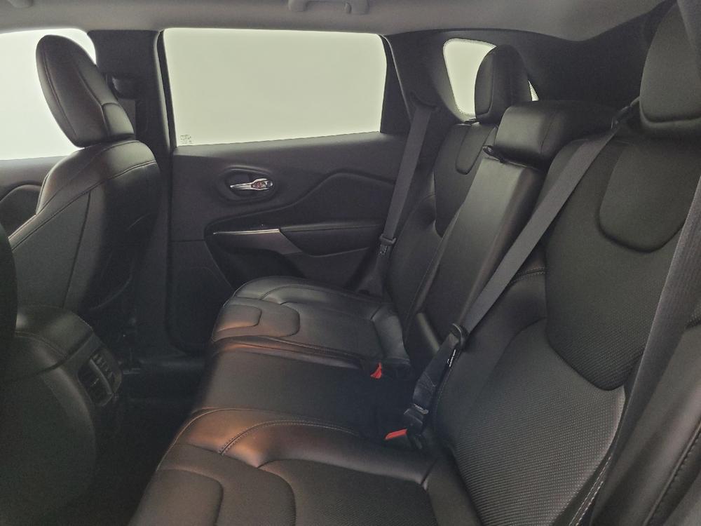 used 2020 Jeep Cherokee car, priced at $23,495