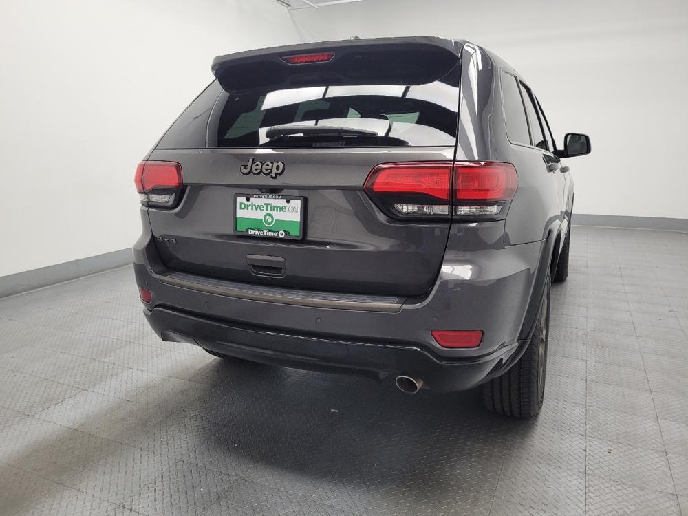 used 2016 Jeep Grand Cherokee car, priced at $16,795