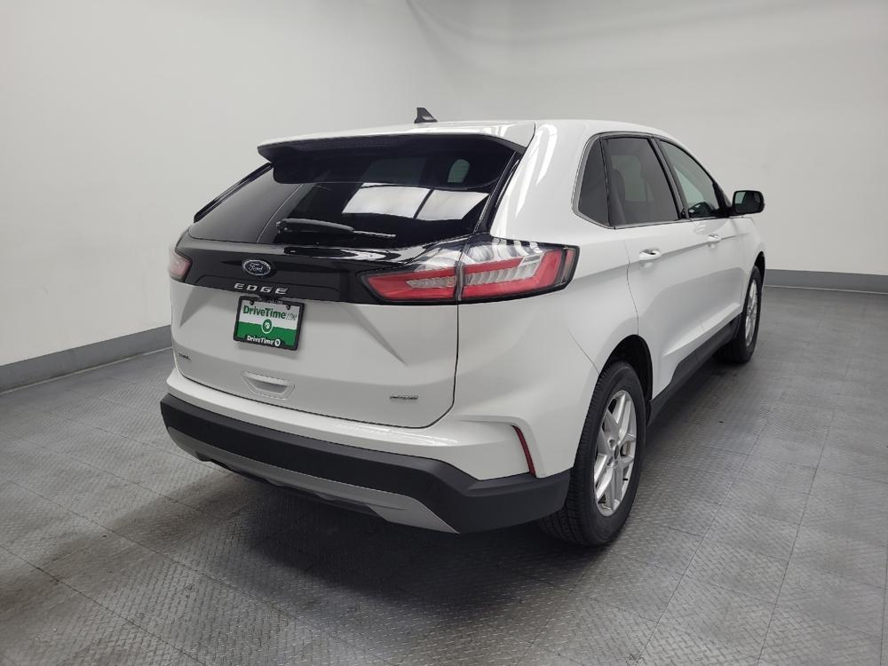 used 2024 Ford Edge car, priced at $25,795