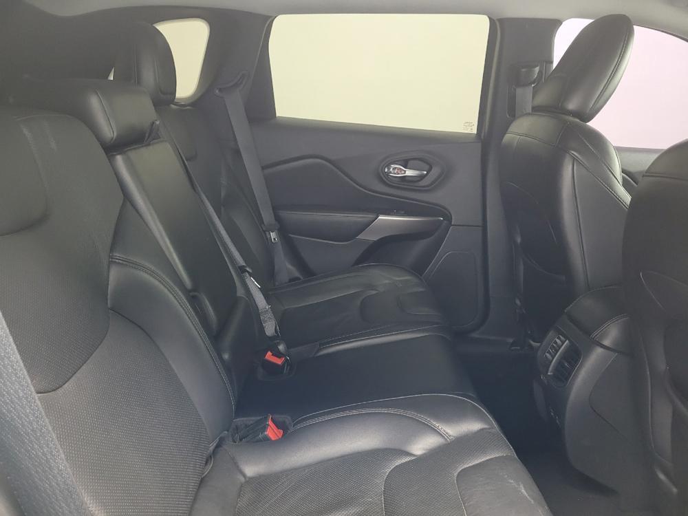 used 2021 Jeep Cherokee car, priced at $23,095