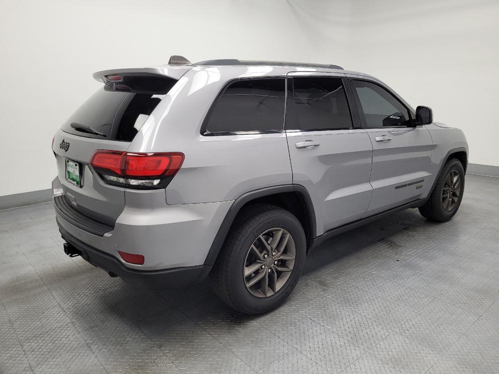 used 2016 Jeep Grand Cherokee car, priced at $15,595