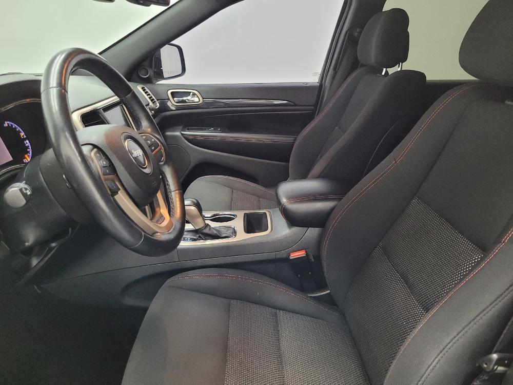 used 2016 Jeep Grand Cherokee car, priced at $15,595