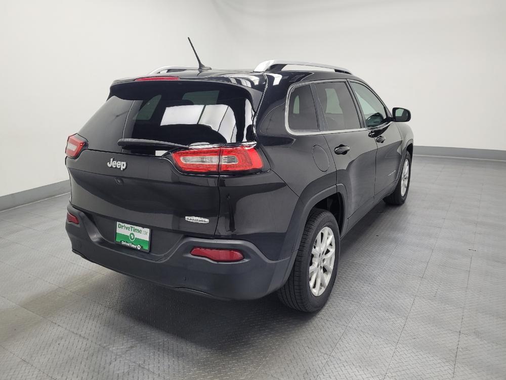 used 2016 Jeep Cherokee car, priced at $10,895