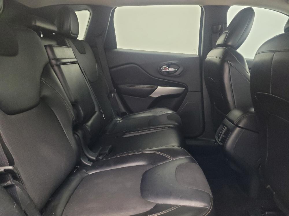 used 2018 Jeep Cherokee car, priced at $15,695