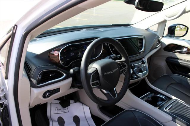 used 2023 Chrysler Pacifica Hybrid car, priced at $24,900