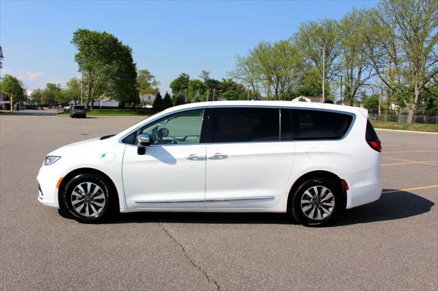 used 2023 Chrysler Pacifica Hybrid car, priced at $24,900