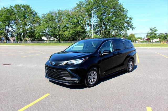 used 2021 Toyota Sienna car, priced at $29,900