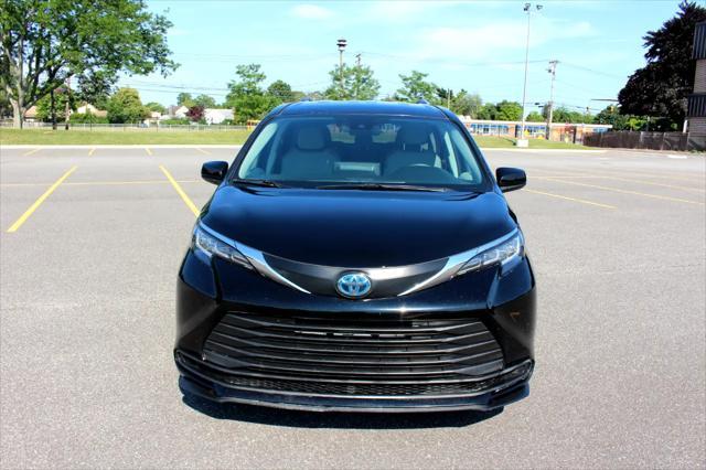 used 2021 Toyota Sienna car, priced at $29,900