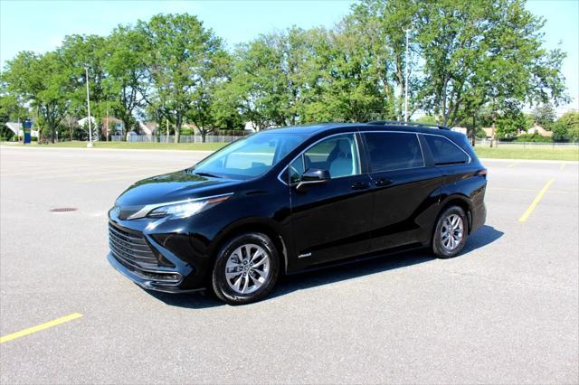 used 2021 Toyota Sienna car, priced at $29,900