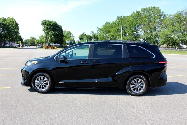 used 2021 Toyota Sienna car, priced at $29,900