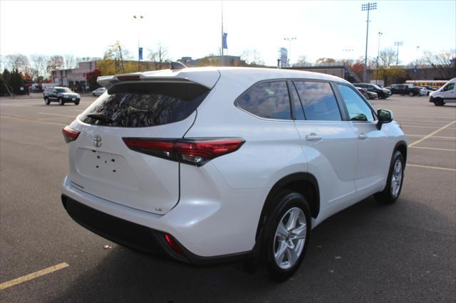 used 2023 Toyota Highlander car, priced at $28,900