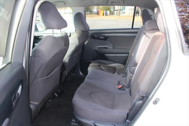 used 2023 Toyota Highlander car, priced at $28,900