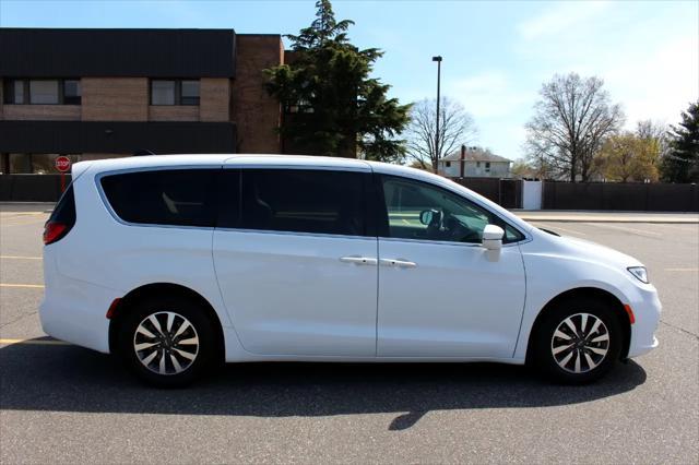 used 2023 Chrysler Pacifica Hybrid car, priced at $24,900