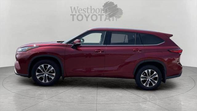used 2020 Toyota Highlander car