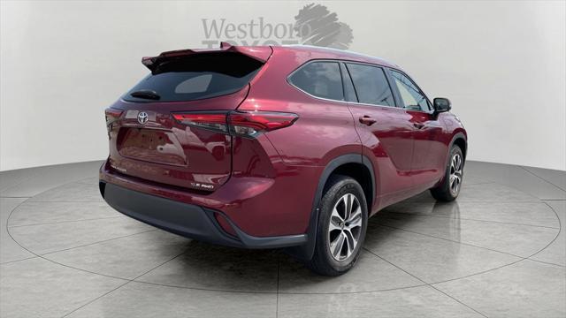 used 2020 Toyota Highlander car